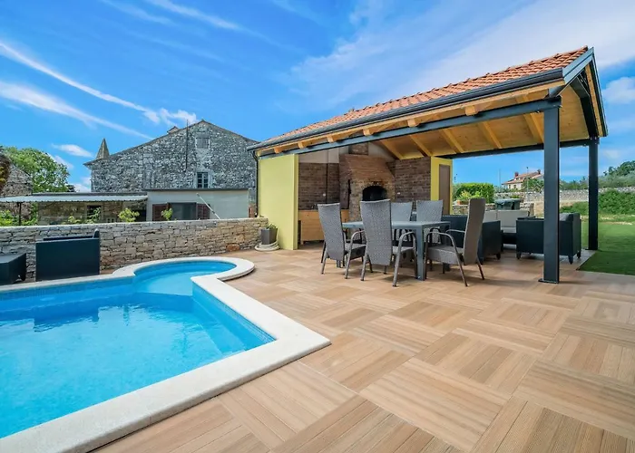 Appartement Ulika-2 By Interhome