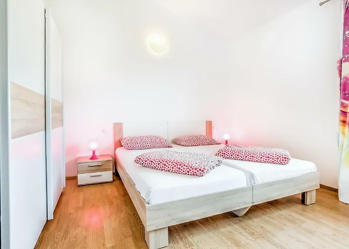 Ulika-2 By Interhome Appartement